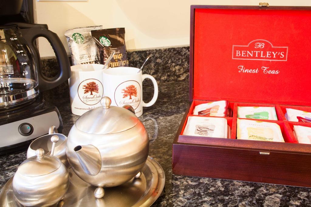 Seven Oaks Bed & Breakfast Lake Geneva Εξωτερικό φωτογραφία