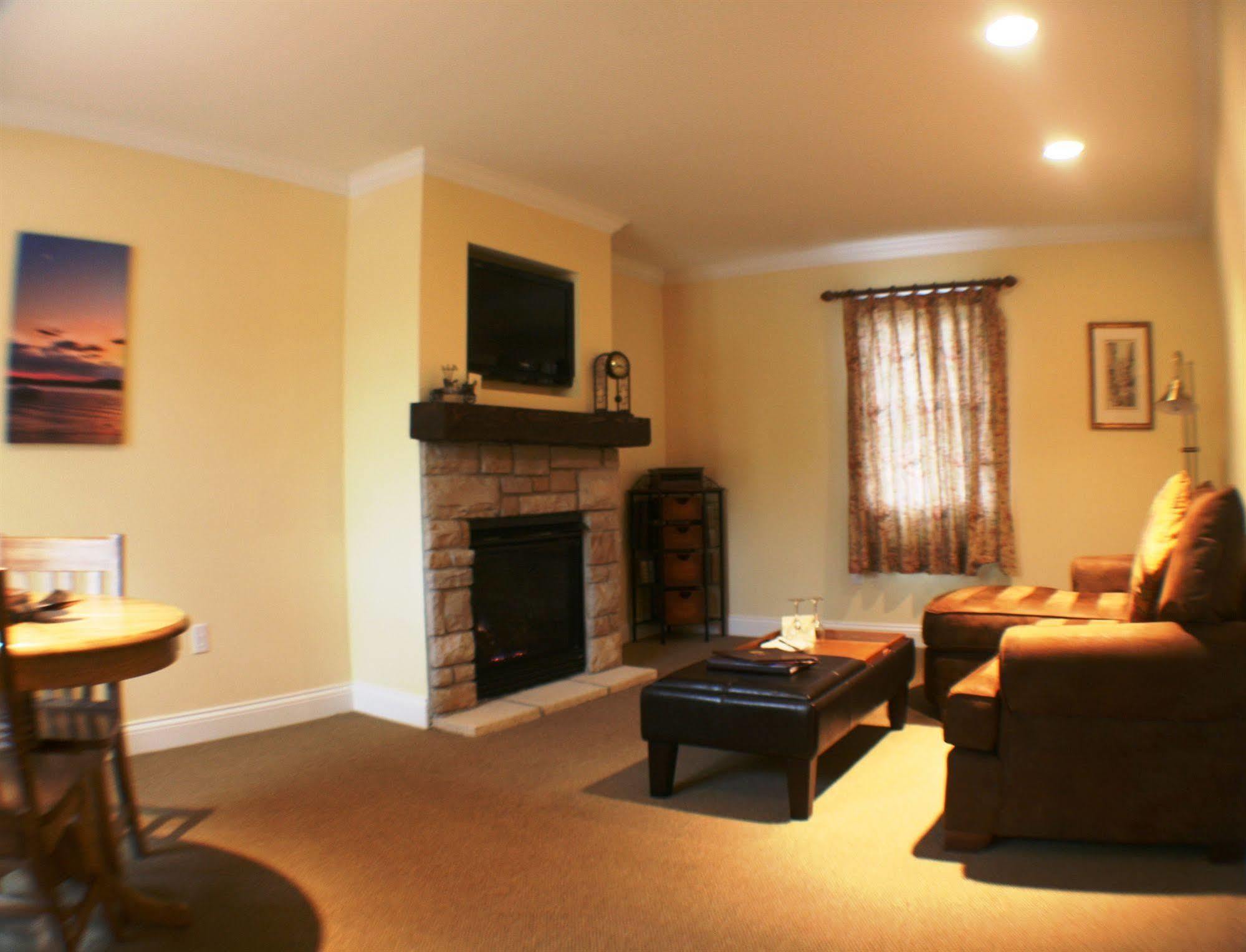 Seven Oaks Bed & Breakfast Lake Geneva Εξωτερικό φωτογραφία