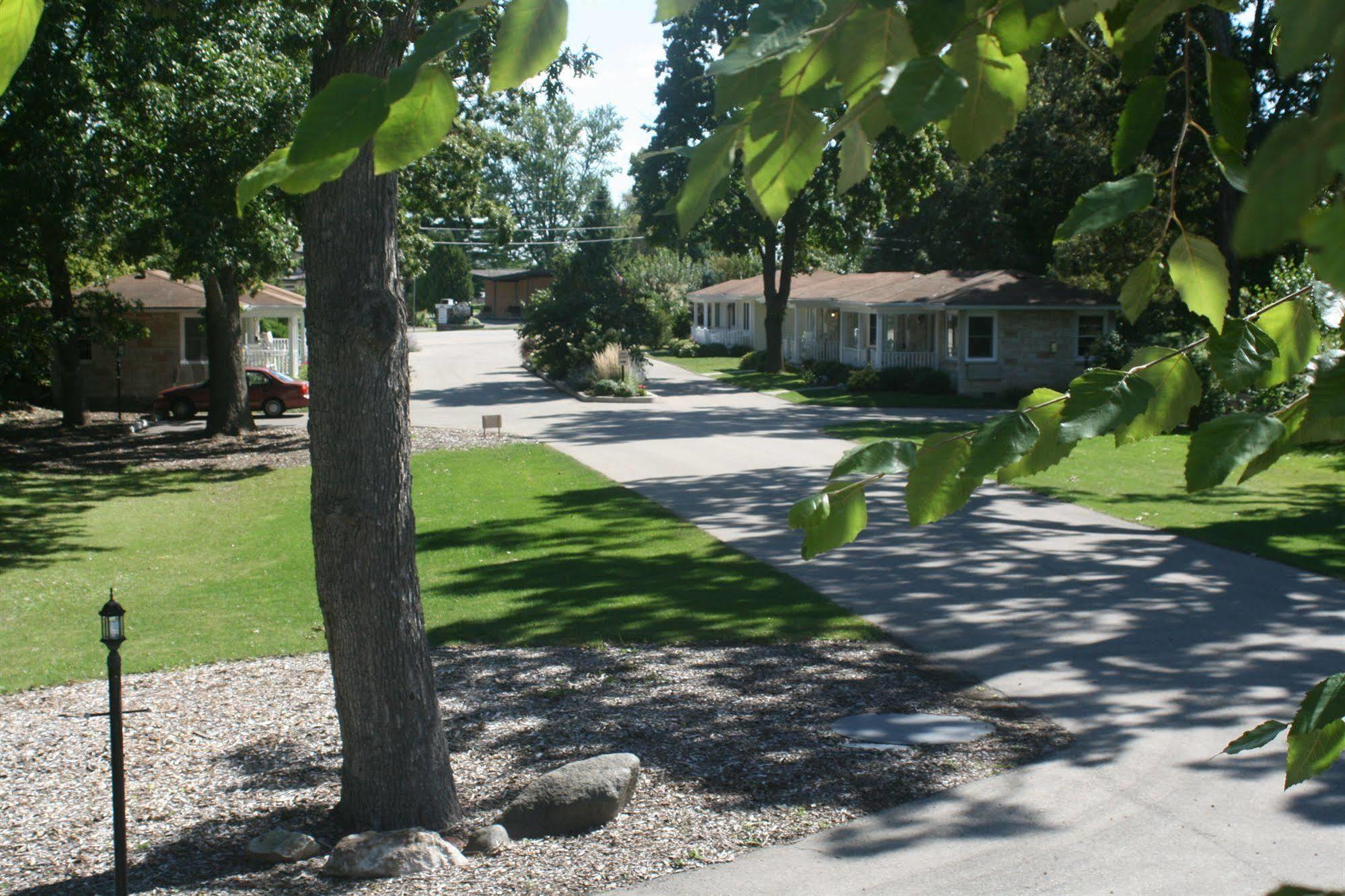 Seven Oaks Bed & Breakfast Lake Geneva Εξωτερικό φωτογραφία