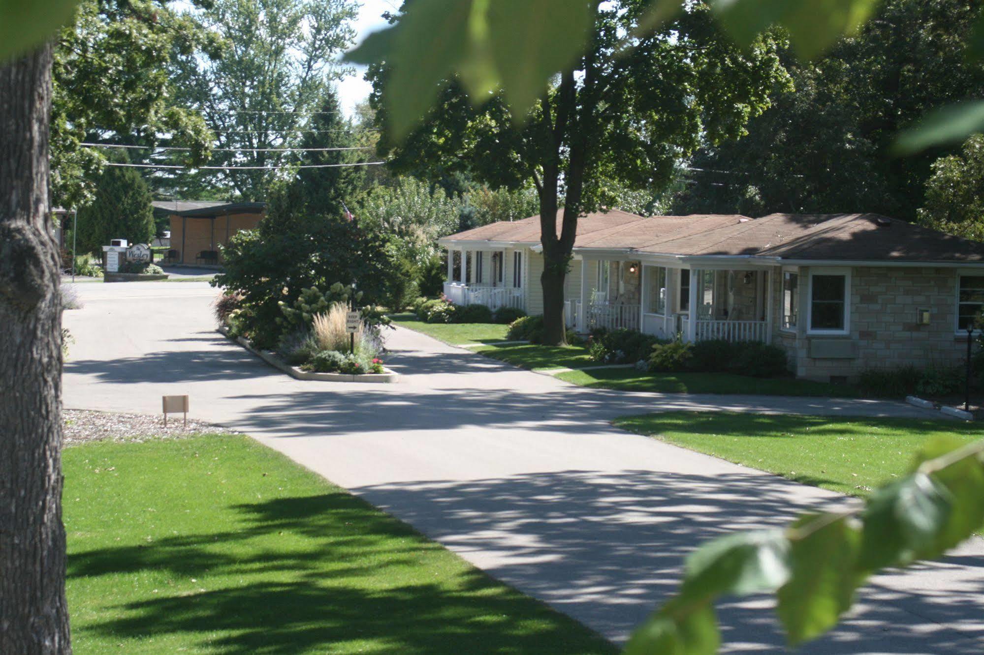 Seven Oaks Bed & Breakfast Lake Geneva Εξωτερικό φωτογραφία