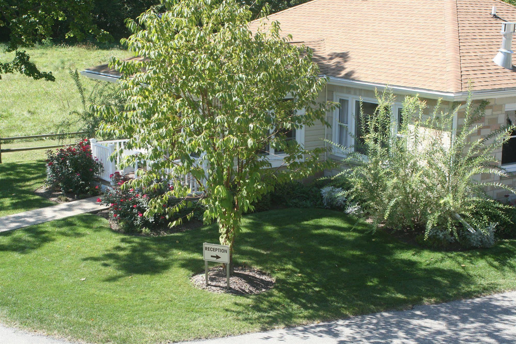 Seven Oaks Bed & Breakfast Lake Geneva Εξωτερικό φωτογραφία