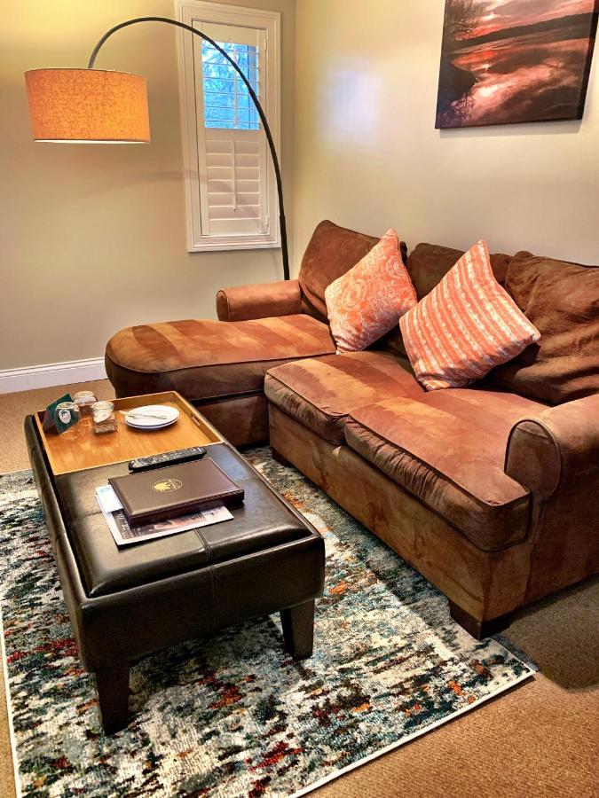 Seven Oaks Bed & Breakfast Lake Geneva Εξωτερικό φωτογραφία
