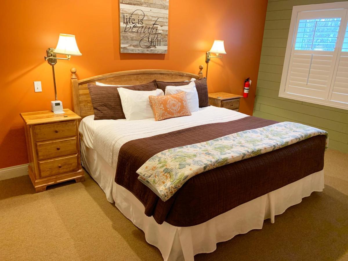 Seven Oaks Bed & Breakfast Lake Geneva Εξωτερικό φωτογραφία